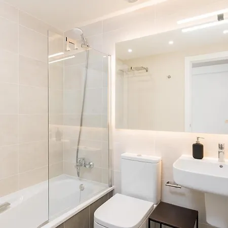 Appartement Family In Next To The